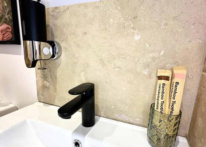 Preto - Confort Moderne - Terrasse - Parking Gratuit - Non Fumeur *